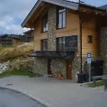 Jasna Wellness Saskia Jacuzzi & Sauna