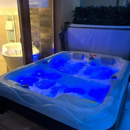 Jasna Wellness Saskia Jacuzzi & Sauna